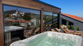 Szaunaház és Jakuzzi